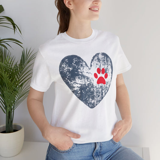 Paw Print Heart T-Shirt - Distressed Dog Mom Tee for Pet Lovers